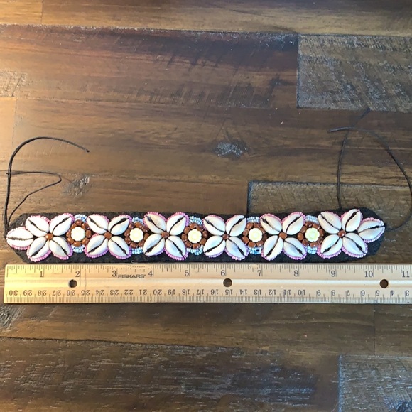 SHELL NECKLACE - Picture 6 of 7